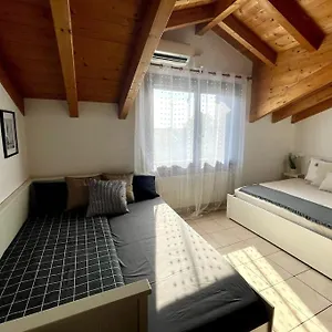  Appartamento Mansarda Antica Milano